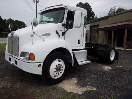 2005 Kenworth T300 Cummins 2005 Kenworth T300 Cummins