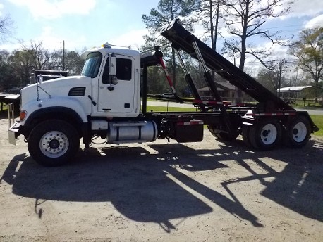 2005 MACK ROLLOFF GOLD DOG 2005 MACK ROLLOFF GOLD DOG