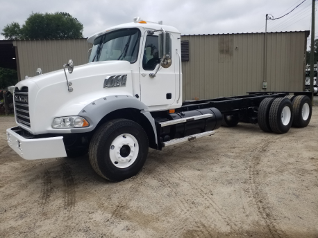 2010 MACK TRUCK 2010 MACK TRUCK