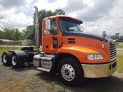 Semi Truck Icon